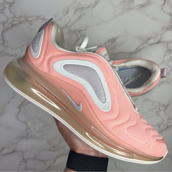 Nike Air Max 720 - Picture 3 of 15